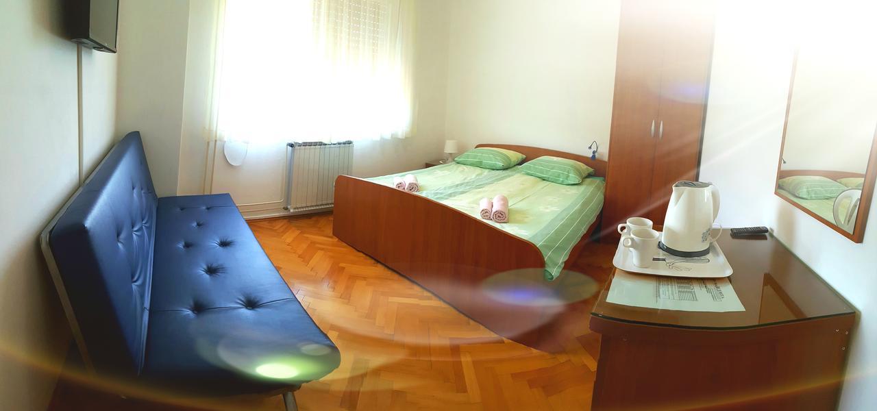 Pansion Margerita Bed & Breakfast Porec Exterior photo
